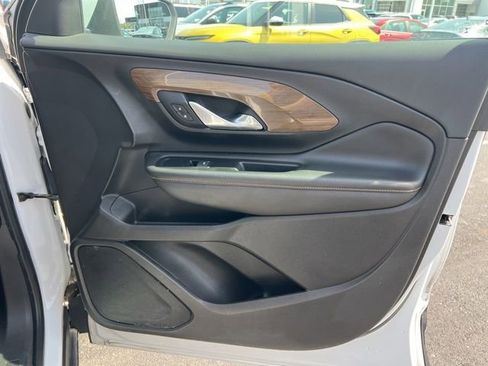 Used 2019 GMC Terrain SLE w/ Driver Convenience Package image 32