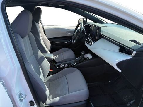 Used 2023 Toyota Corolla SE w/ SE Premium Package image 11