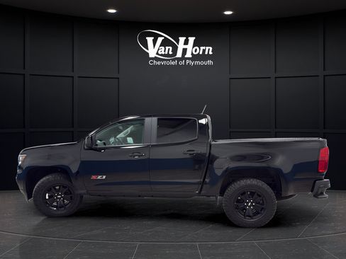 Used 2022 Chevrolet Colorado Z71 w/ Z71 Midnight Edition AWD/4WD image 4