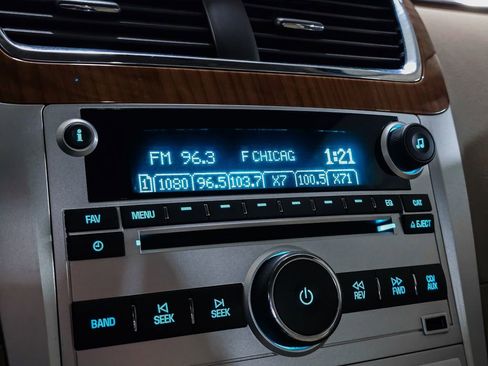 Used 2010 Chevrolet Malibu LT w/ HFV6 Engine Package image 29