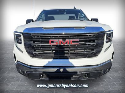 New 2026 GMC Sierra 1500 Pro w/ Pro Value Package