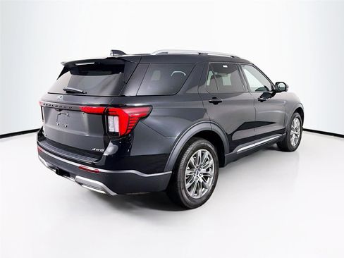 Used 2025 Ford Explorer Platinum AWD/4WD image 11