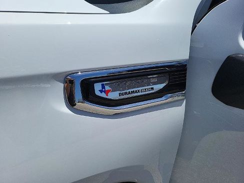 New 2025 GMC Sierra 1500 SLT image 34