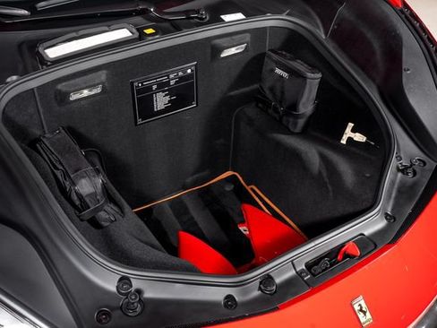 Certified 2018 Ferrari 488 GTB RWD image 17