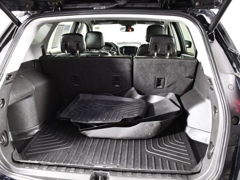 Used 2020 GMC Terrain SLT w/ Preferred Package AWD/4WD image 51