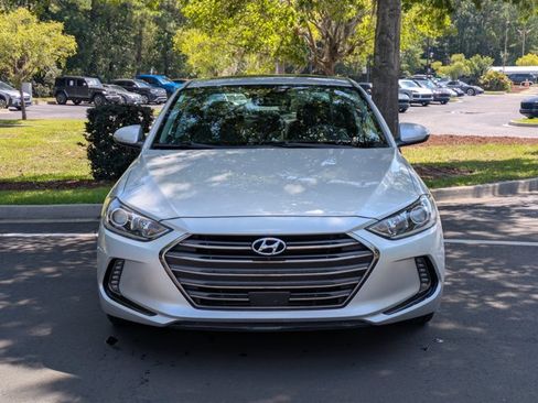 Used 2017 Hyundai Elantra Limited w/ Limited Ultimate Package 05 FWD image 2