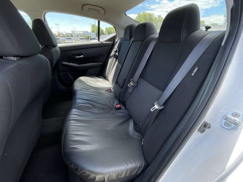 Used 2022 Nissan Sentra SV FWD image 35