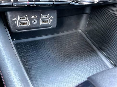 Used 2024 Dodge Durango GT image 24