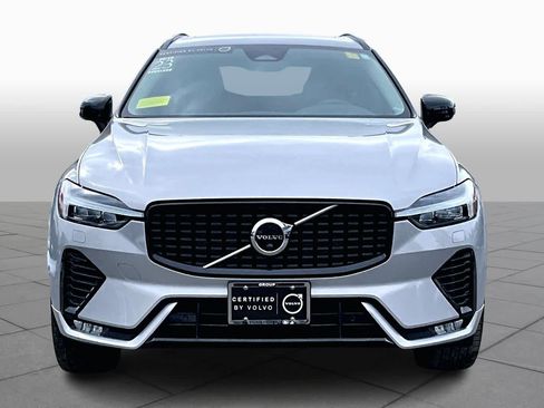 Certified 2023 Volvo XC60 B5 Plus w/ Climate Package image 4