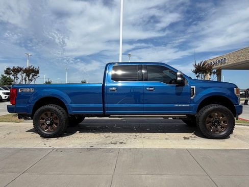 Used 2022 Ford F350 Platinum w/ FX4 Off-Road Package AWD/4WD image 21