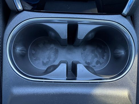 New 2026 GMC Canyon Elevation w/ Convenience Package image 14