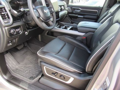 Used 2025 RAM 1500 Laramie w/ Night Edition AWD/4WD image 14