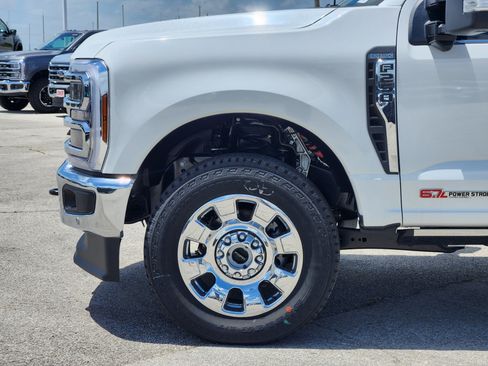 New 2026 Ford F250 King Ranch w/ Chrome Package AWD/4WD image 7