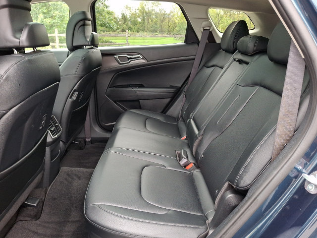 Used 2025 Kia Sportage EX w/ EX Premium Package AWD/4WD image 10