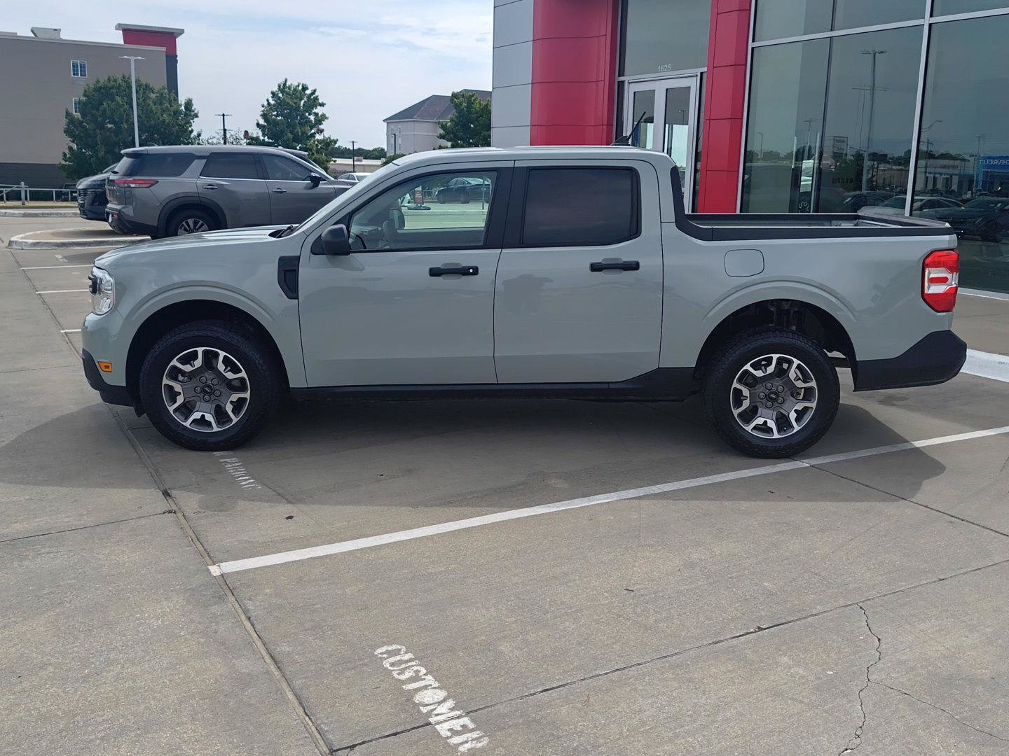 Used 2024 Ford Maverick XL FWD image 12