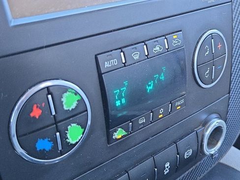 Used 2014 Chevrolet Silverado 2500 LTZ w/ LTZ Plus Package image 20