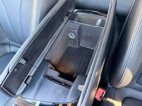 Used 2018 BMW 530i xDrive image 28