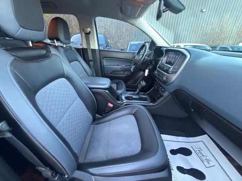 Used 2017 Chevrolet Colorado Z71 image 11