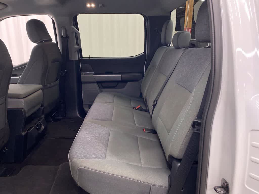 Used 2025 Ford F150 XLT AWD/4WD image 16