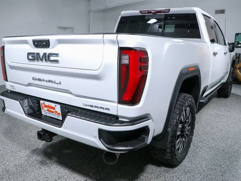 Used 2024 GMC Sierra 2500 Denali Ultimate w/ Max Trailering Package AWD/4WD image 7