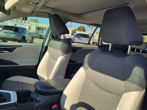Used 2024 Toyota RAV4 XLE w/ Convenience Package image 22