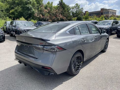 New 2026 Nissan Sentra SR w/ SR Premium Package FWD image 3