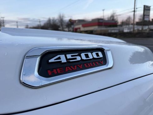 Used 2021 RAM 4500 Tradesman w/ Max Tow Package image 4