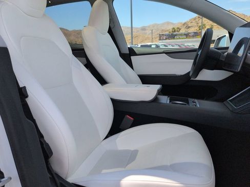 Used 2026 Tesla Model Y 2WD image 17