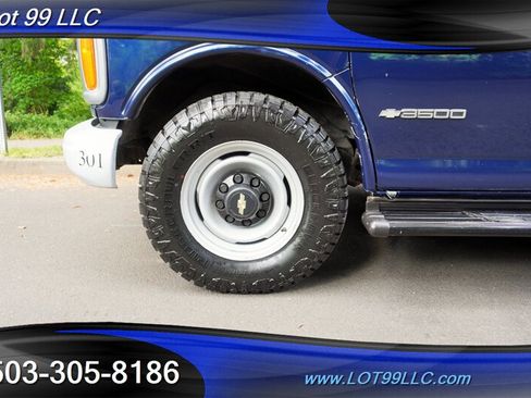 Used 2001 Chevrolet Express 3500 Extended Passenger w/ Convenience Pkg RWD image 32