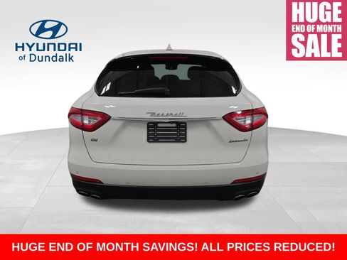 Used 2018 Maserati Levante Base image 2