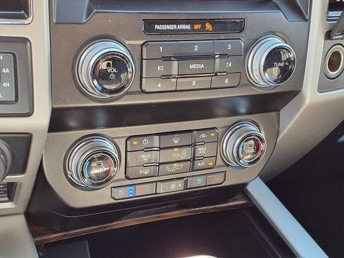 Used 2020 Ford F150 Lariat w/ Equipment Group 502A Luxury image 17