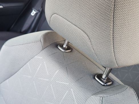 Used 2025 Toyota RAV4 XLE FWD image 9