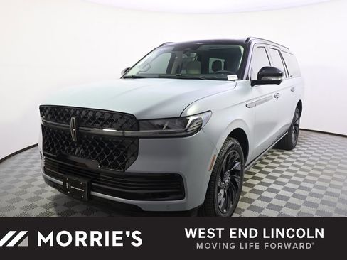 New 2026 Lincoln Navigator L Reserve w/ Jet Appearance Package image 1