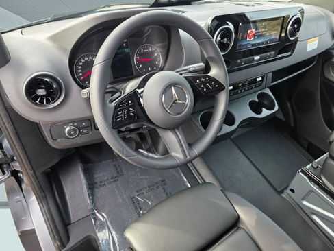 New 2025 Mercedes-Benz Sprinter 2500 image 28