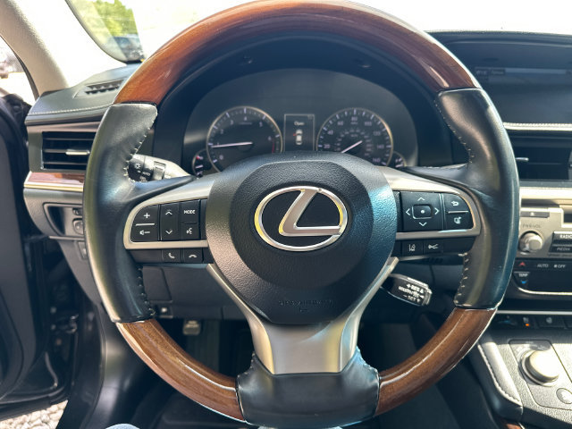 Used 2016 Lexus ES 350 FWD image 28