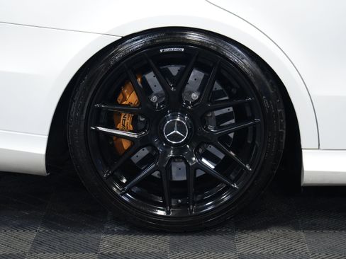 Used 2014 Mercedes-Benz E 63 AMG S-Model w/ Driver Assistance Package image 60