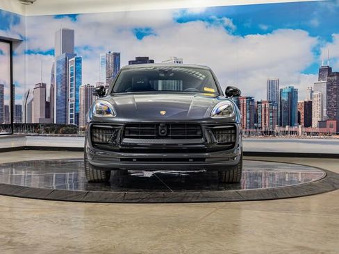 Used 2024 Porsche Macan GTS AWD/4WD image 3