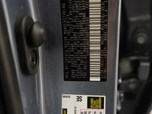 Used 2024 Toyota Corolla LE image 25