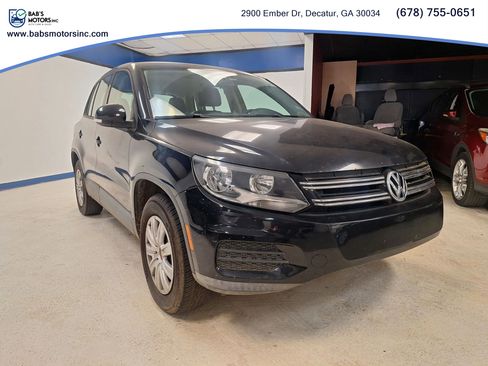 Used 2013 Volkswagen Tiguan SE image 23