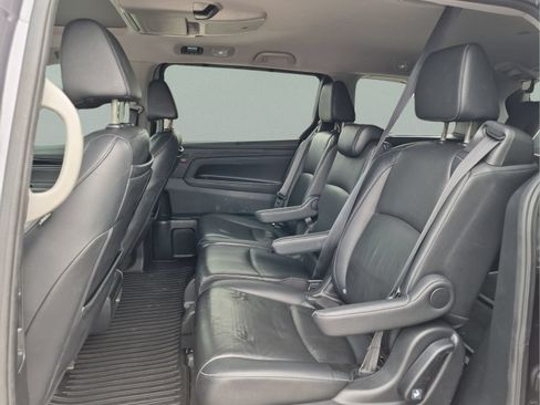Used 2023 Honda Odyssey Touring image 17