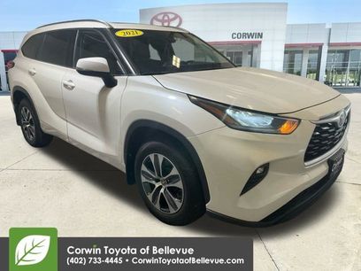 Used 2021 Toyota Highlander XLE