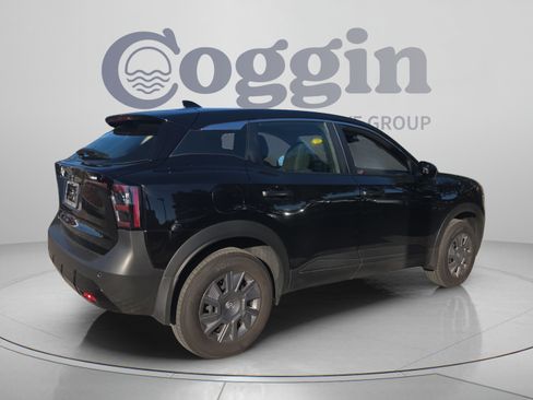Certified 2026 Nissan Kicks S FWD image 5