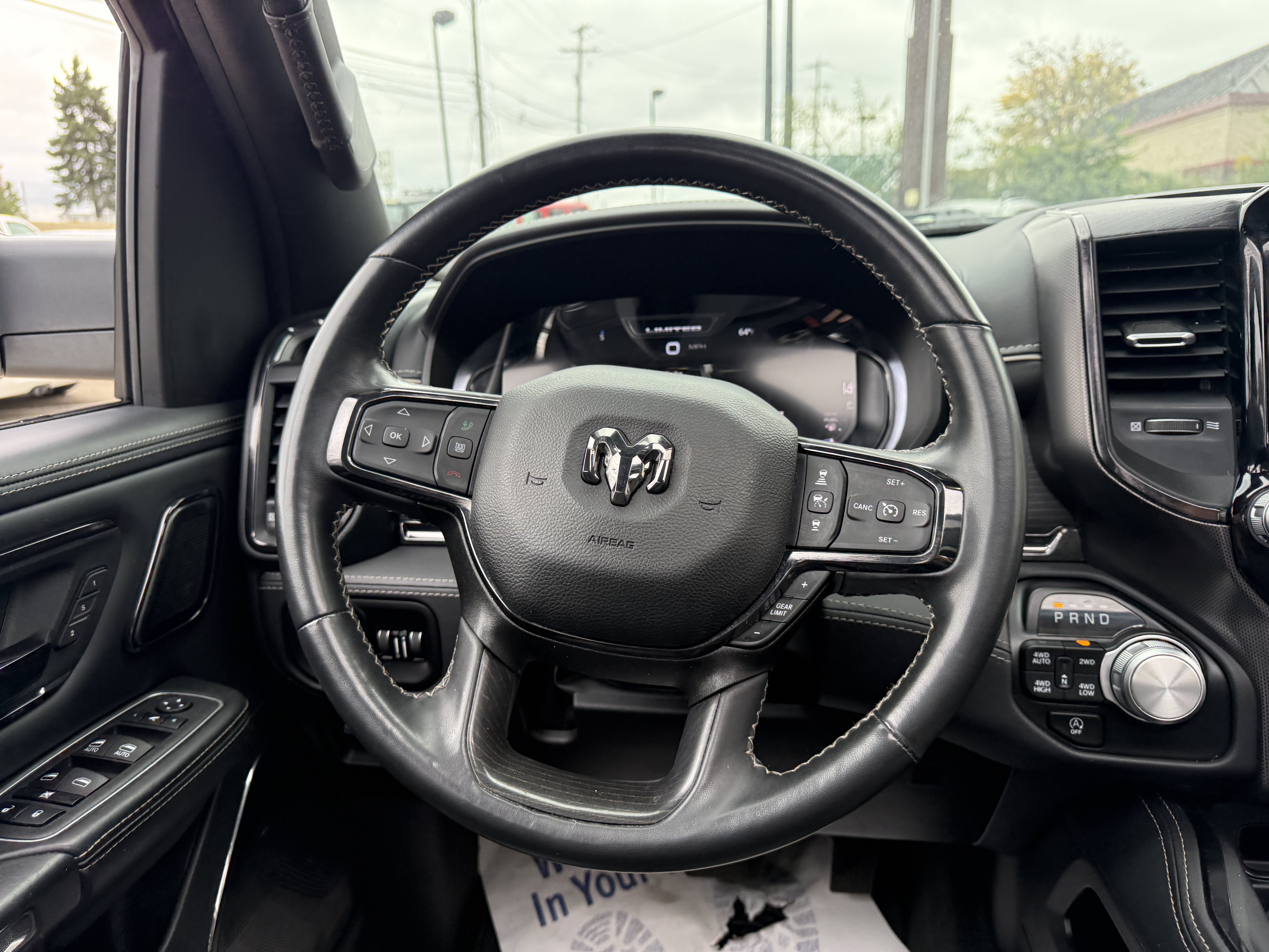 Used 2023 RAM 1500 Limited AWD/4WD image 15