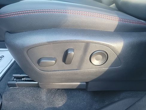 Certified 2024 Chevrolet Traverse RS w/ LPO, Floor Liner Package image 27