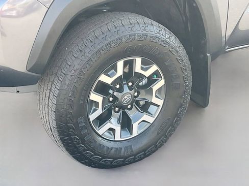 Used 2023 Toyota Tacoma TRD Off-Road AWD/4WD image 28