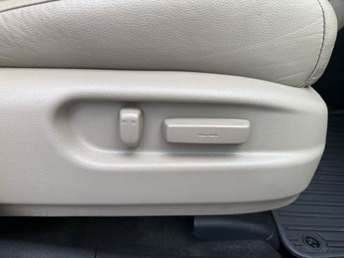 Used 2020 Honda Pilot Touring image 30