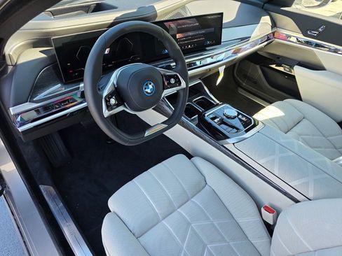 New 2026 BMW i7 eDrive50 image 8