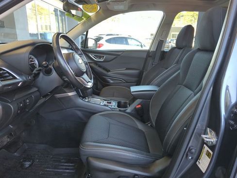Used 2023 Subaru Forester Premium image 14