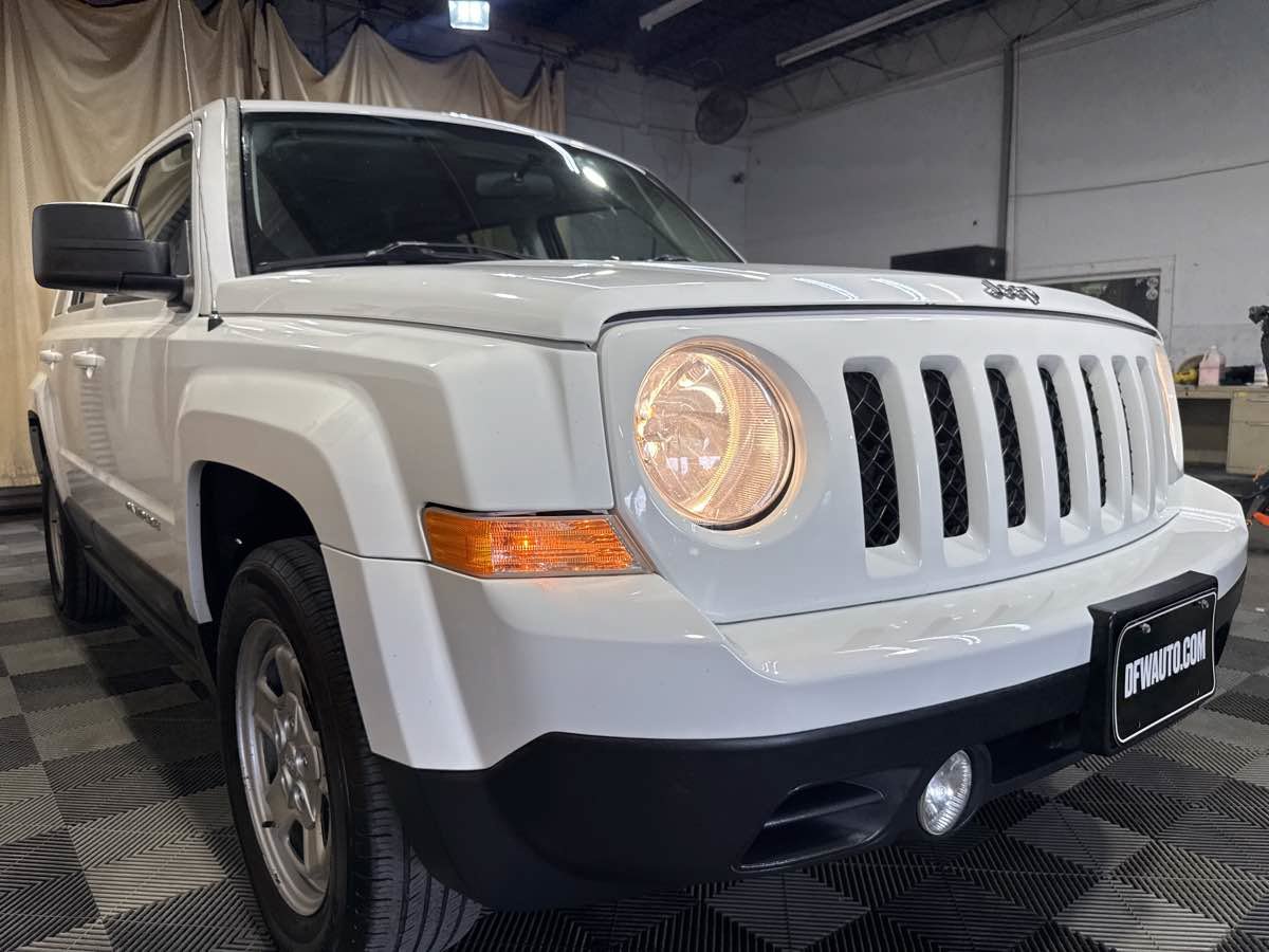 Used 2015 Jeep Patriot Sport w/ Power Value Group FWD image 6