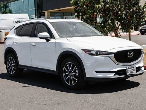 Used 2018 MAZDA CX-5 Touring w/ Preferred Equipment Package FWD image 6